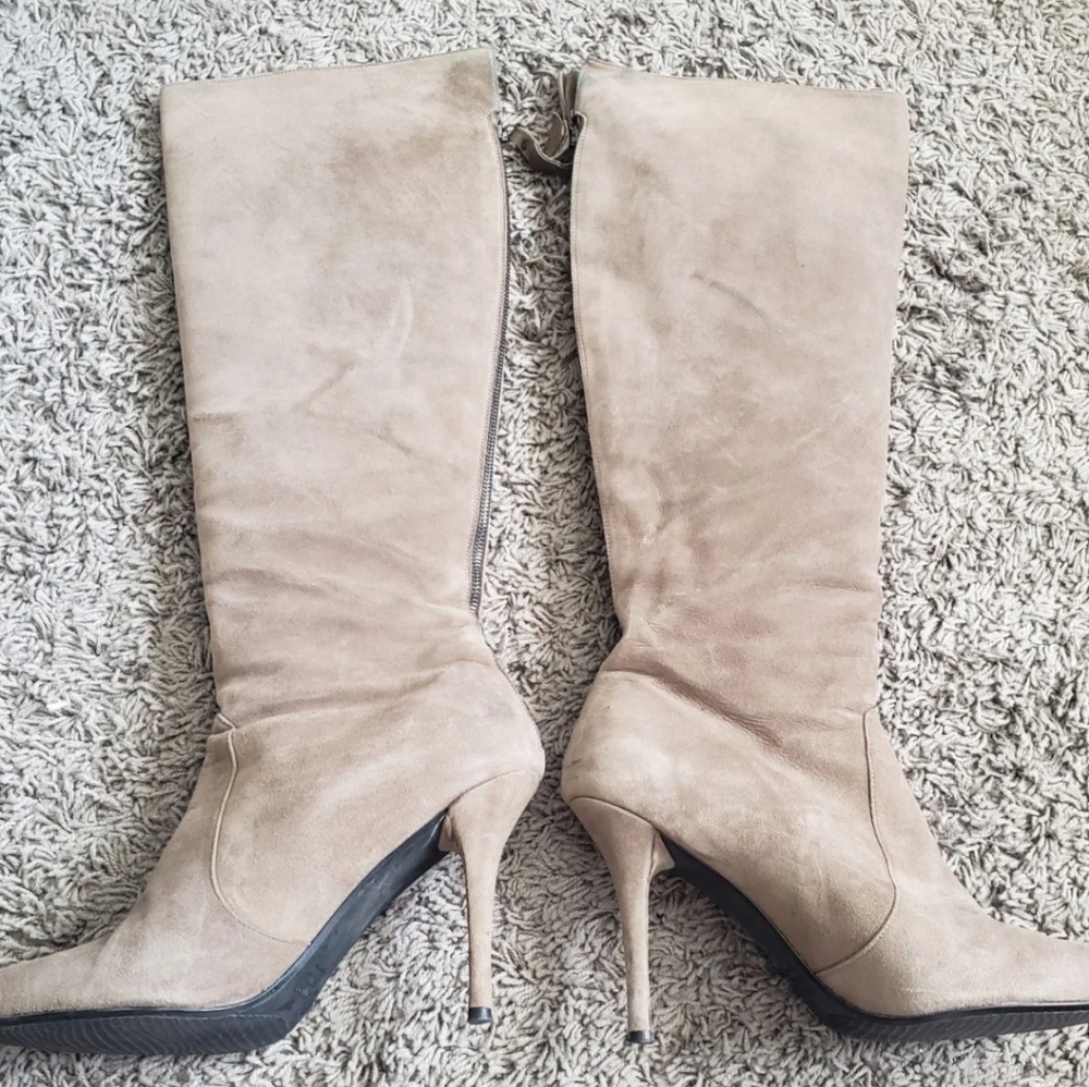 Stuart Weitzman Suede Knee Boots - Picture 2 of 7